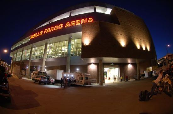 wells-fargo-arena.jpg